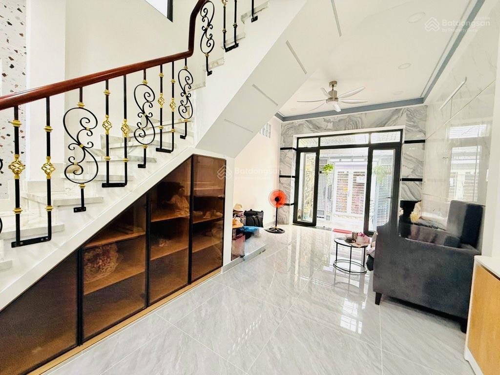 Nhà đẹp 4 tầng kế công viên gia định  nguyễn thái sơn, gò vấp  4mx14m  5pn  hẻm thông  nở hậu