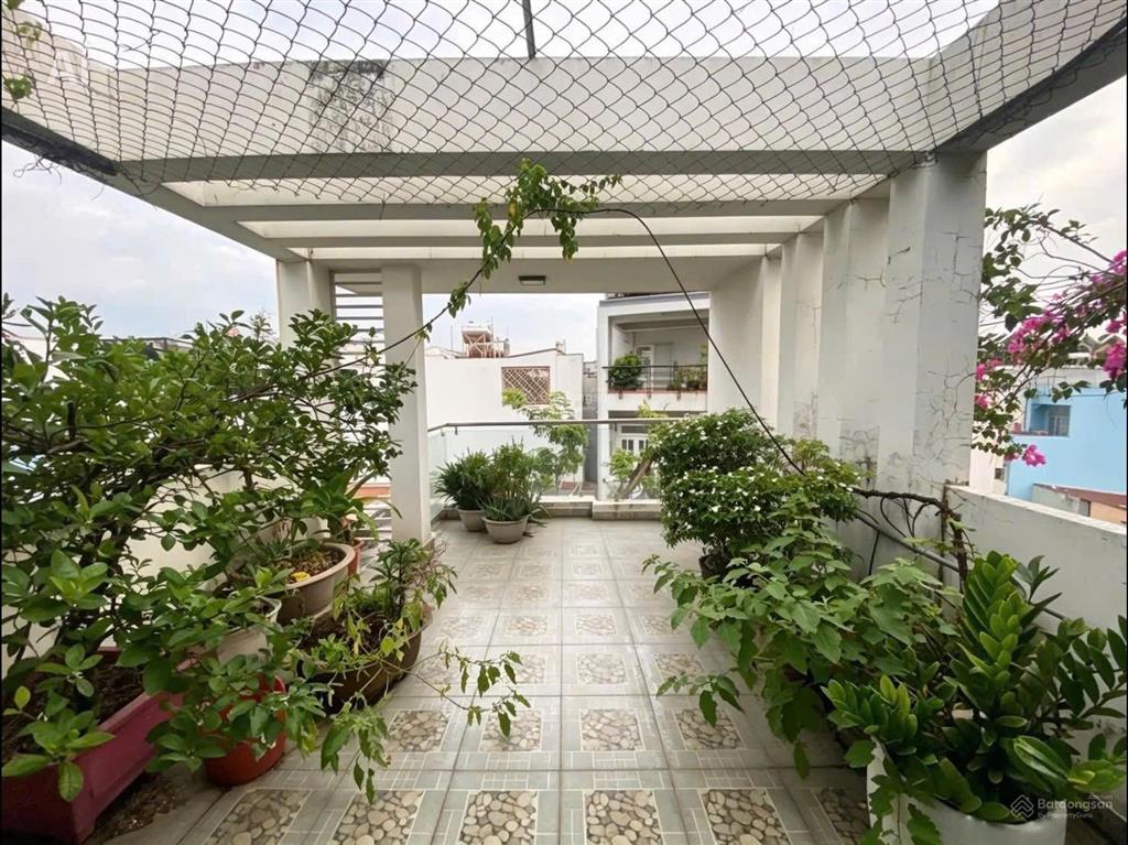 Bán nhà quang trung  gần chợ hạnh thông tây, gò vấp  hẻm xe hơi thông  chính chủ gửi