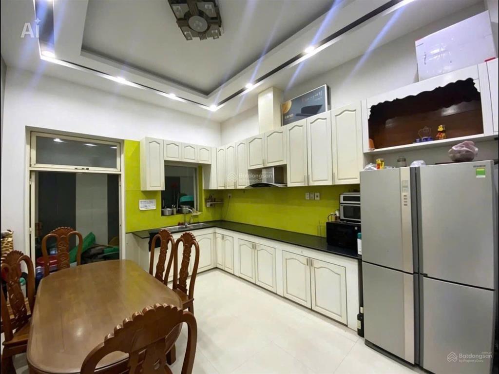 Bán nhà quang trung  gần chợ hạnh thông tây, gò vấp  hẻm xe hơi thông  chính chủ gửi