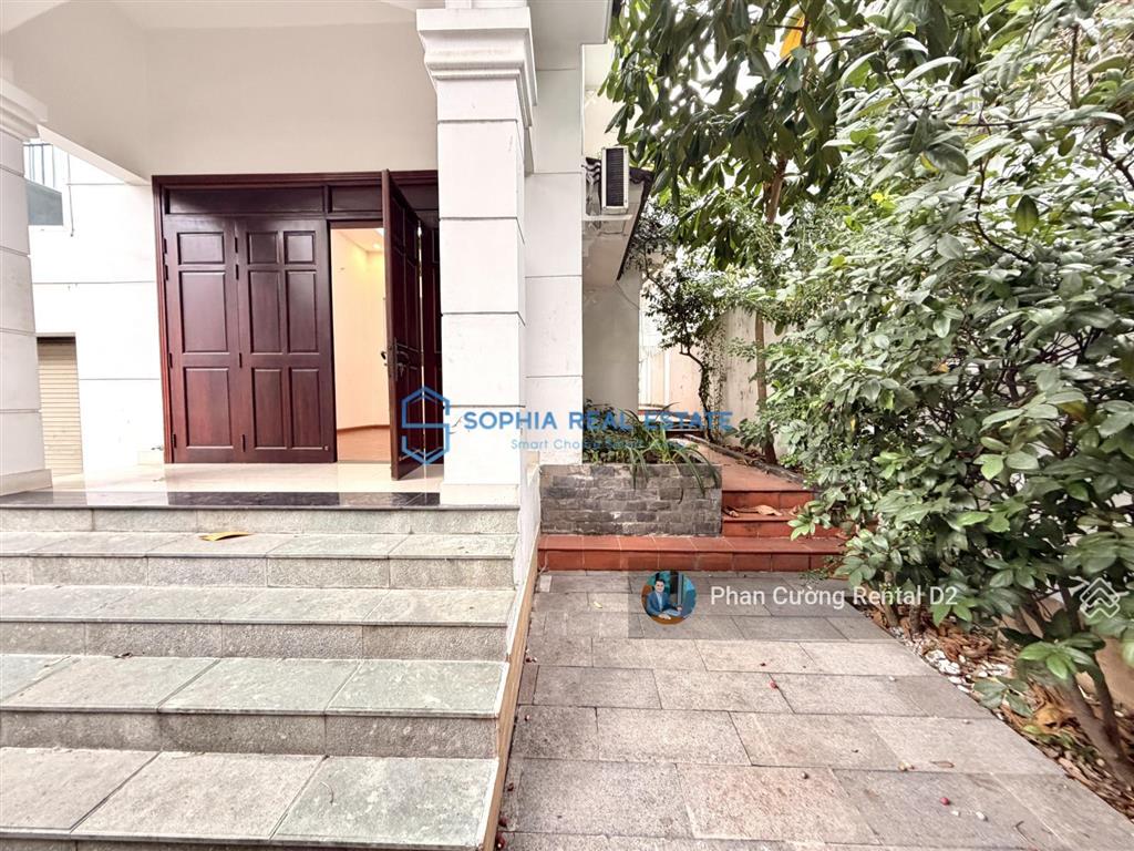 Siêu phẩm! villa 240m² đất, 3 tầng 6pn 7wc, sân vườn, ngay nguyễn văn hưởng thảo điền chỉ 69tr/th