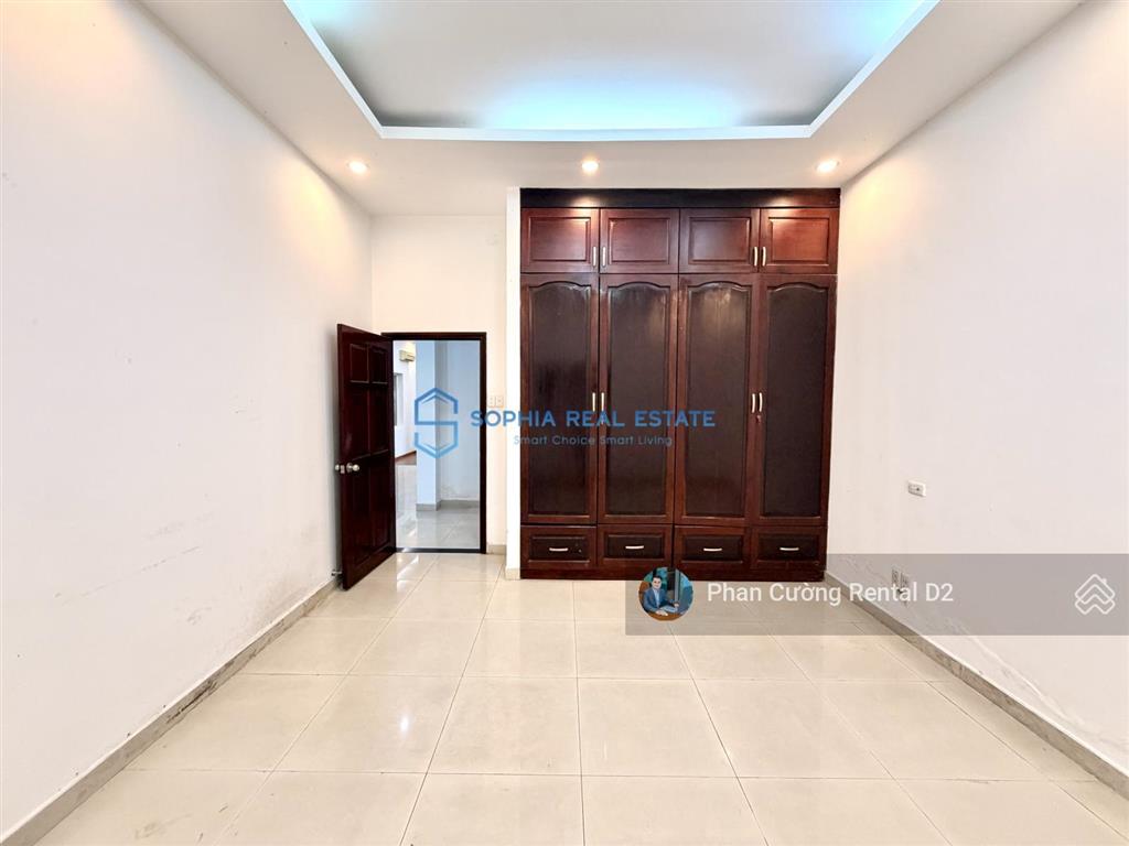 Siêu phẩm! villa 240m² đất, 3 tầng 6pn 7wc, sân vườn, ngay nguyễn văn hưởng thảo điền chỉ 69tr/th