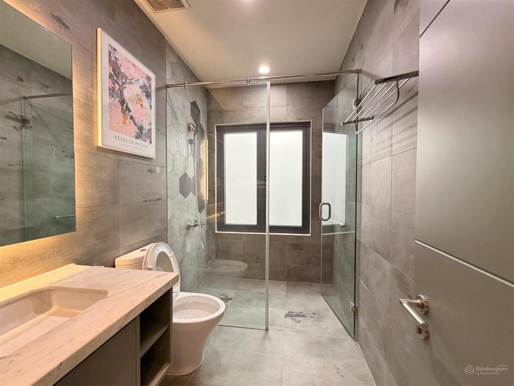 Cho thuê villa. khu biệt thự nguyễn văn hưởng, ngang 10x20m, 1 trệt 3 lầu 4pn, 5wc, giá chỉ 55tr/th
