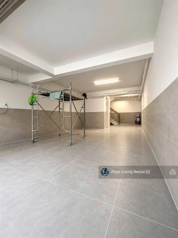 Hot! tòa nhà văn phòng quận 2. dtsd 525m2, kết cấu hầm 6 lầu, có thang máy, sàn thông suốt 75tr/th