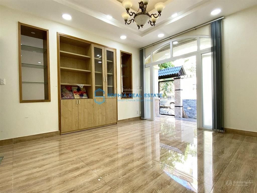 Siêu phẩm! villa cho thuê ngay trần não 7x20m, 5pn 6wc, cách sông chỉ 200m, siêu thoáng, giá 35tr