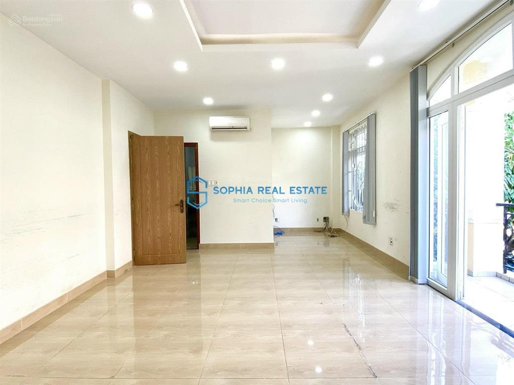 Siêu phẩm! villa cho thuê ngay trần não 7x20m, 5pn 6wc, cách sông chỉ 200m, siêu thoáng, giá 35tr
