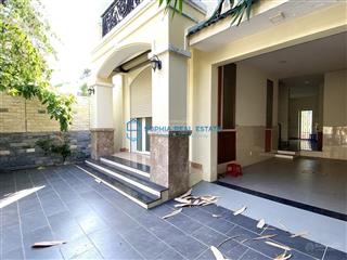 Siêu phẩm! villa cho thuê ngay trần não 7x20m, 5pn 6wc, cách sông chỉ 200m, siêu thoáng, giá 35tr