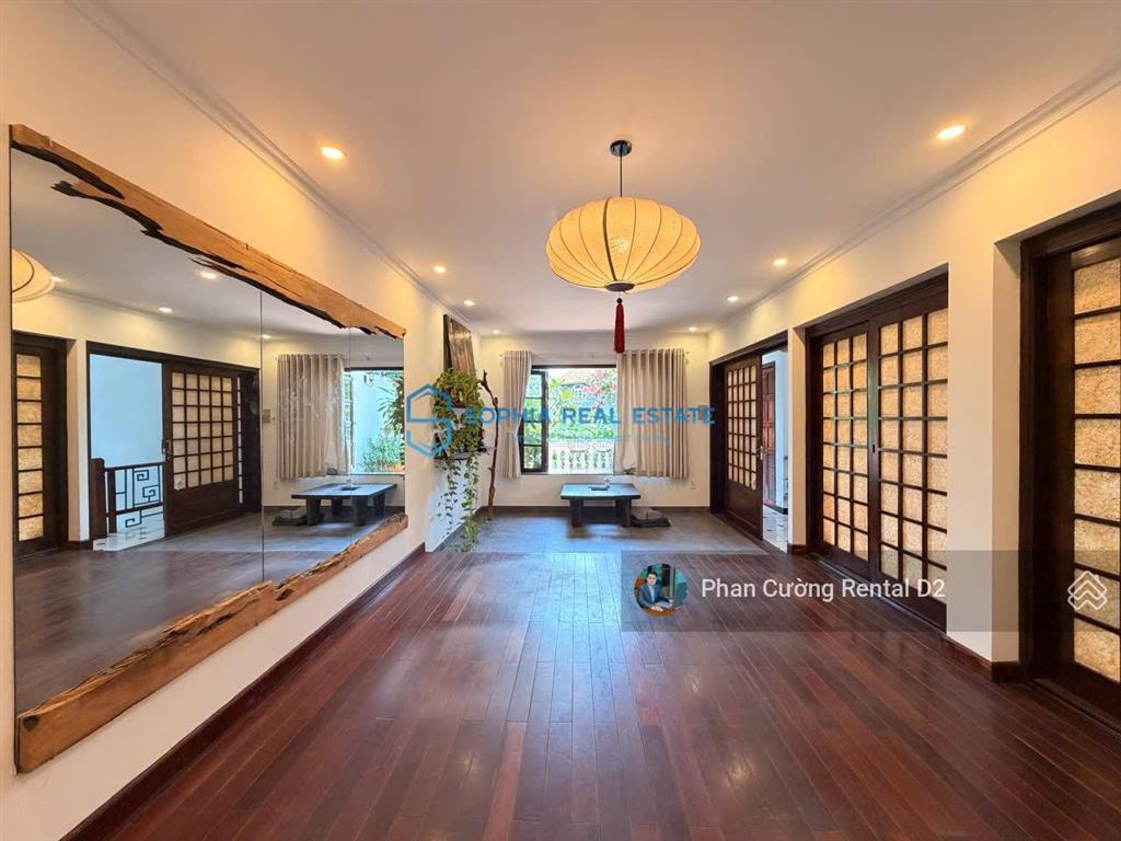 Siêu phẩm! cho thuê villa 17x20m | 3 tầng | 4pn | 5 toilet tọa lạc ngay nguyễn văn hưởng, thảo điền