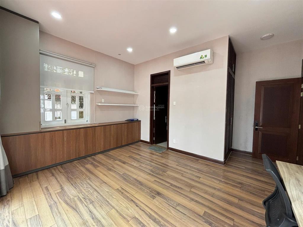 Hot! cho thuê nhà ngay siêu thị metro an phú, 7x20 | 3 tầng| 5 phòng wc riêng, phù hợp ở kết hợp vp