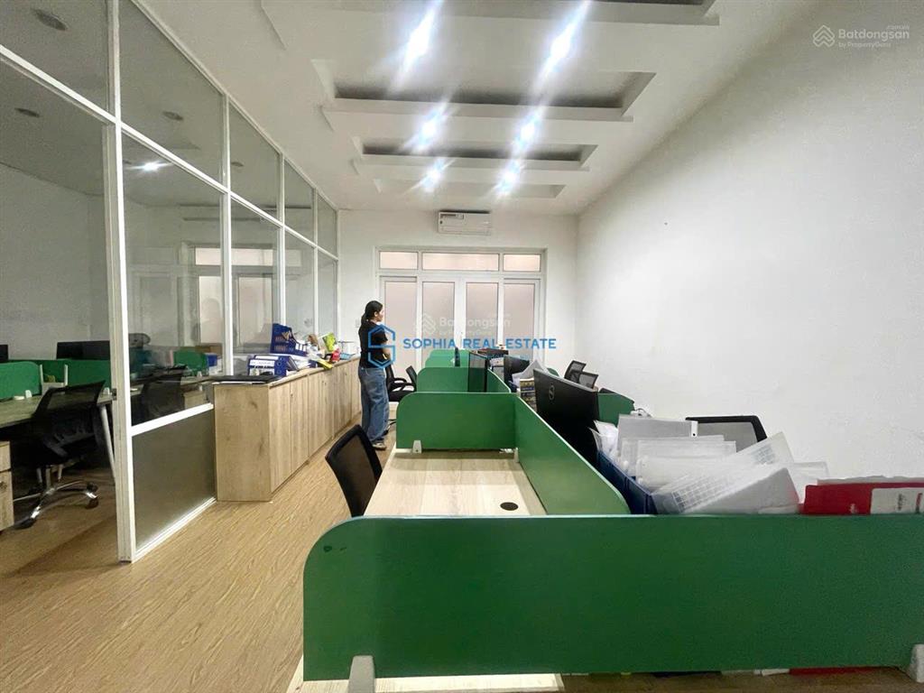 Hot! cho thuê nhà ngay siêu thị metro an phú, 7x20 | 3 tầng| 5 phòng wc riêng, phù hợp ở kết hợp vp