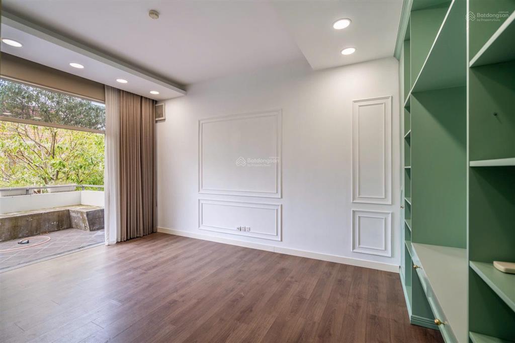 Siêu sao! hoa khôi trong giới nhà cho thuê. villa 430m² vừa mới refresh. 5pn nội thất đẹp ngay bis
