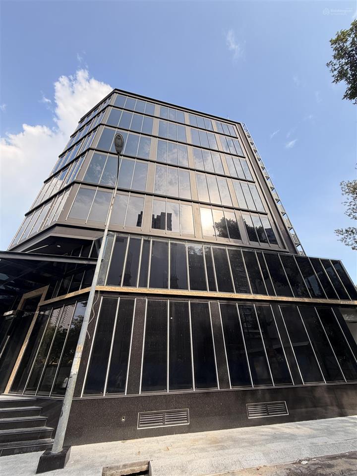 Cho thuê tòa nhà ngay đảo kim cương | 1450m2 sàn, kc hầm 7 tầng nổi, pccc đầy đủ giá chỉ 175tr/th