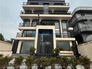 Cho thuê toà nhà văn phòng lê hiến mai gần uỷ ban q2 cũ,dt 1500m2 6 tầng, nhà mới xây, vị trí đẹp