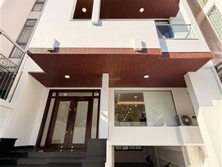 Hot! cho thuê biệt thự ngay mega market 7x20m 4 tầng 5pn 6wc nhà mới, phù hợp ở kết hợp kinh doanh