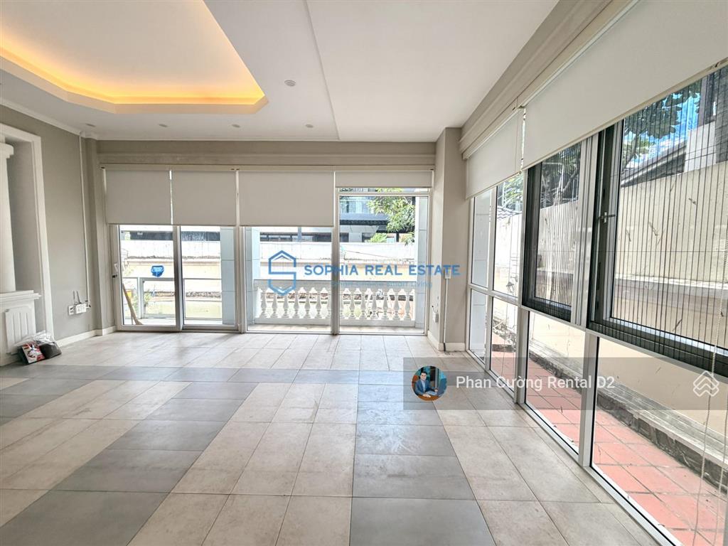 Siêu phẩm! cho thuê villa 18x26m| 3 tầng| 5pn| 7 toilet tọa lạc ngay nguyễn văn hưởng, thảo điền