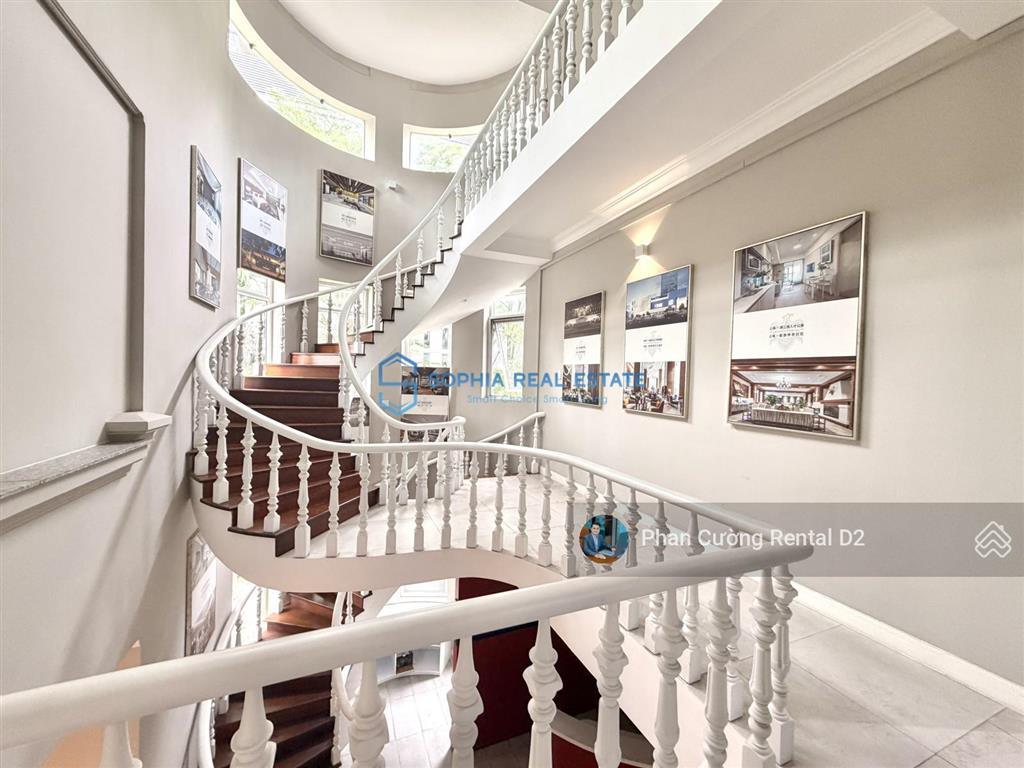 Siêu phẩm! cho thuê villa 18x26m| 3 tầng| 5pn| 7 toilet tọa lạc ngay nguyễn văn hưởng, thảo điền