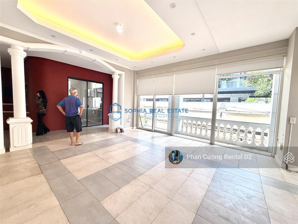Siêu phẩm! cho thuê villa 18x26m| 3 tầng| 5pn| 7 toilet tọa lạc ngay nguyễn văn hưởng, thảo điền