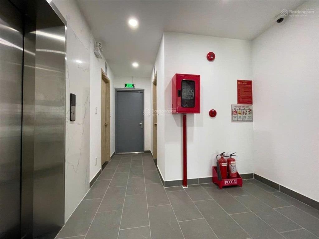 Cho thuê tòa building góc 2mt ngay lương định của q2 dt 1380 m2 một hầm  5 tầng lầu, thuê lâu dài
