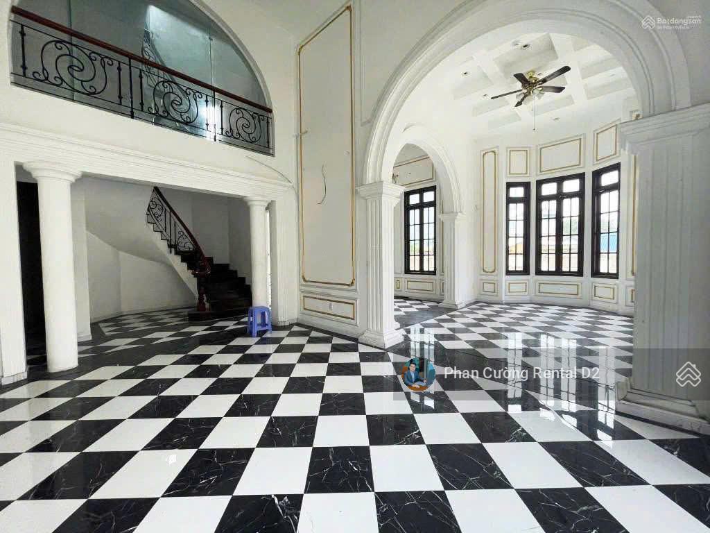 Siêu phẩm!! villa 1000m2 đất, hồ bơi, sân vườn, ngay nguyễn ư dĩ p. thảo điền, kc 4 tầng, siêu rộng