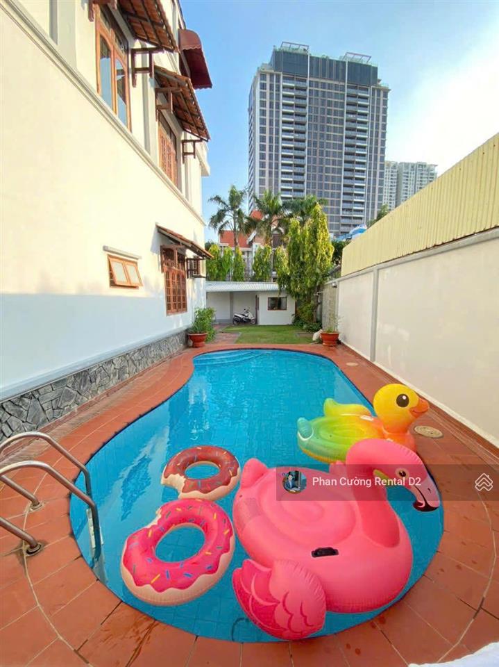 Siêu phẩm! cho thuê villa 20x35m| 3 tầng| 4pn| 5 toilet tọa lạc ngay nguyễn ư dĩ, thảo điền q2 cũ