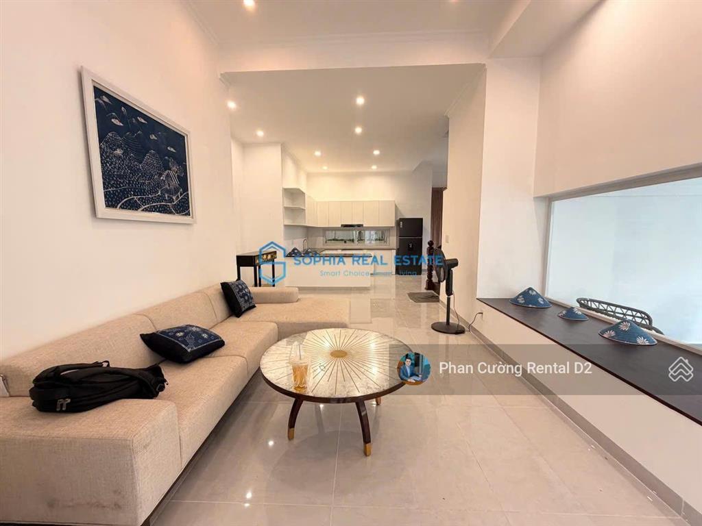 Siêu phẩm! villa 200m2 đất, 3 tầng 4pn 5wc full nội thất, sân vườn, ngay nguyễn văn hưởng thảo điền