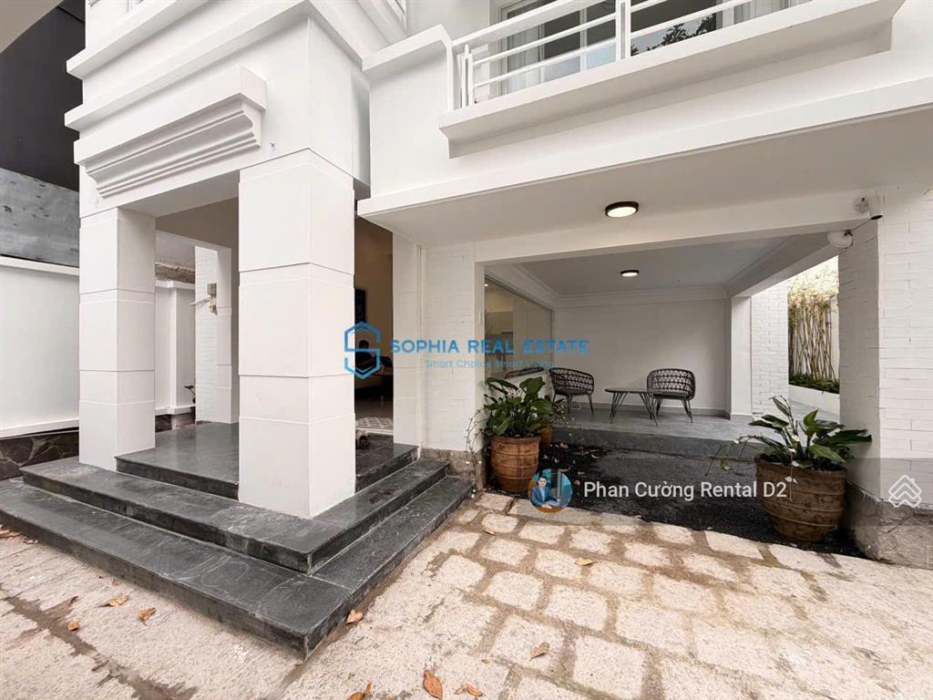 Siêu phẩm! villa 200m2 đất, 3 tầng 4pn 5wc full nội thất, sân vườn, ngay nguyễn văn hưởng thảo điền