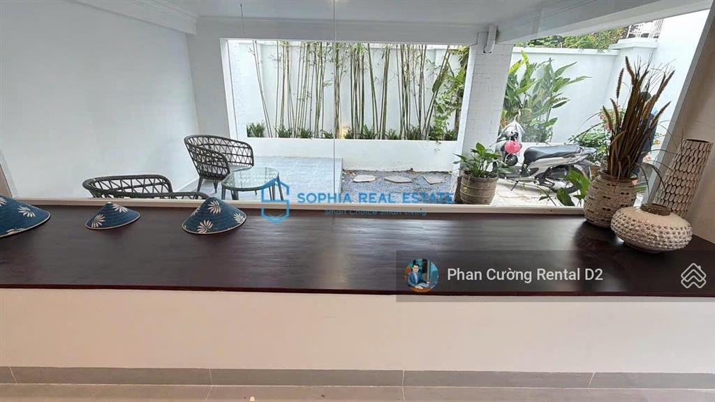 Siêu phẩm! villa 200m2 đất, 3 tầng 4pn 5wc full nội thất, sân vườn, ngay nguyễn văn hưởng thảo điền