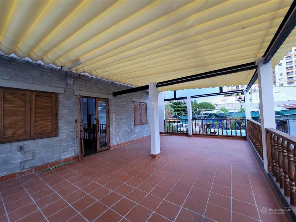 # siêu phẩm! mặt bằng kinh doanh ngay nguyễn văn hưởng 21x18m | trệt + 1 lầu sân vườn rộng dễ setup