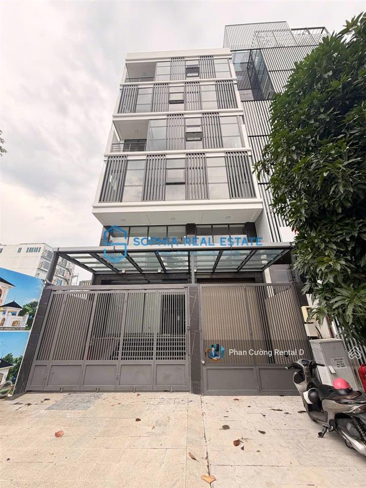 Cho thuê tòa nhà ngay trương văn bang | gần 1100m2 sàn hầm 7 tầng nổi, pccc đầy đủ giá chỉ 160tr/th