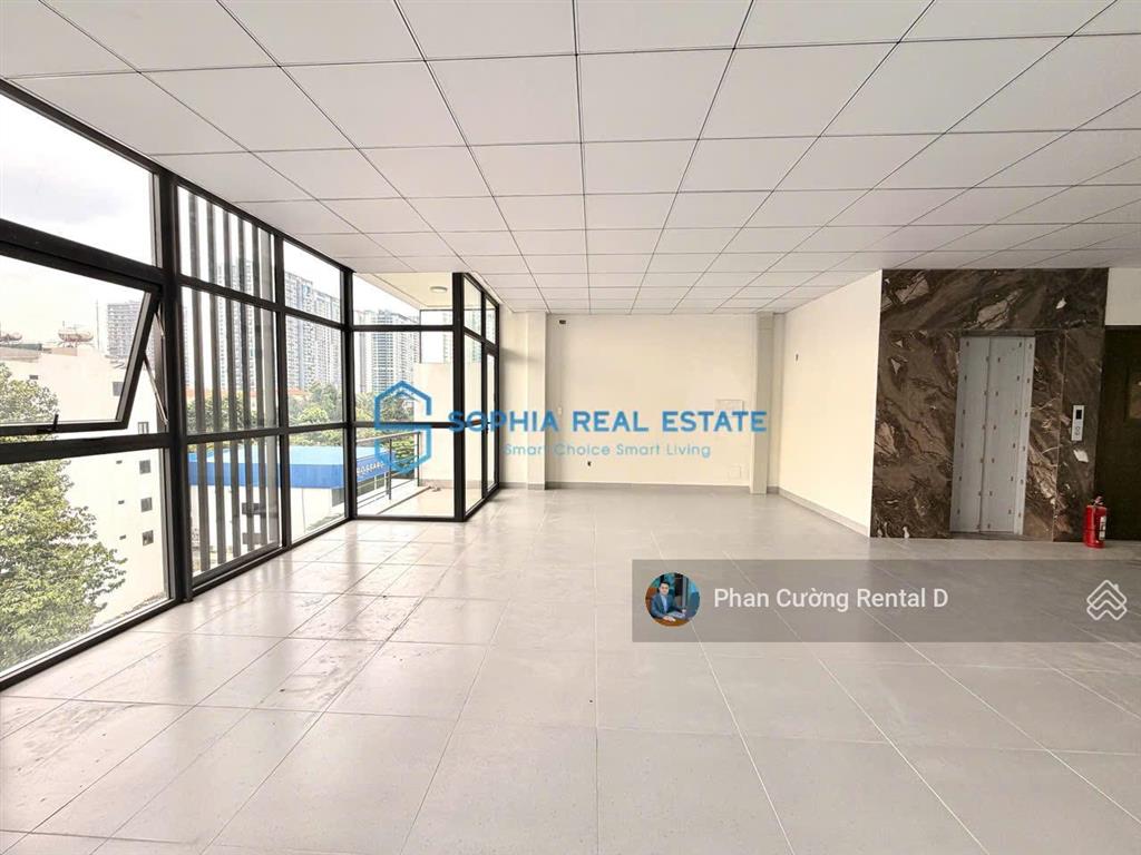 Cho thuê tòa nhà ngay trương văn bang | gần 1100m2 sàn hầm 7 tầng nổi, pccc đầy đủ giá chỉ 160tr/th