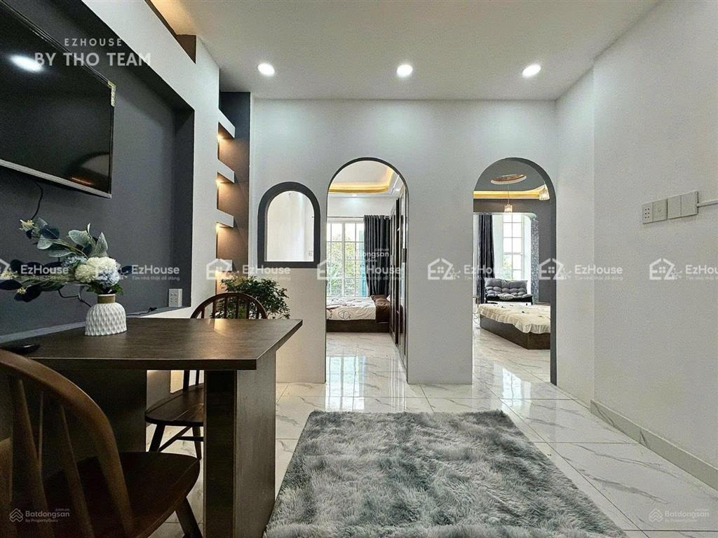 Cho thuê căn hộ 2pn full nội thất ban công thoáng gần etown cộng hoà  tân bình