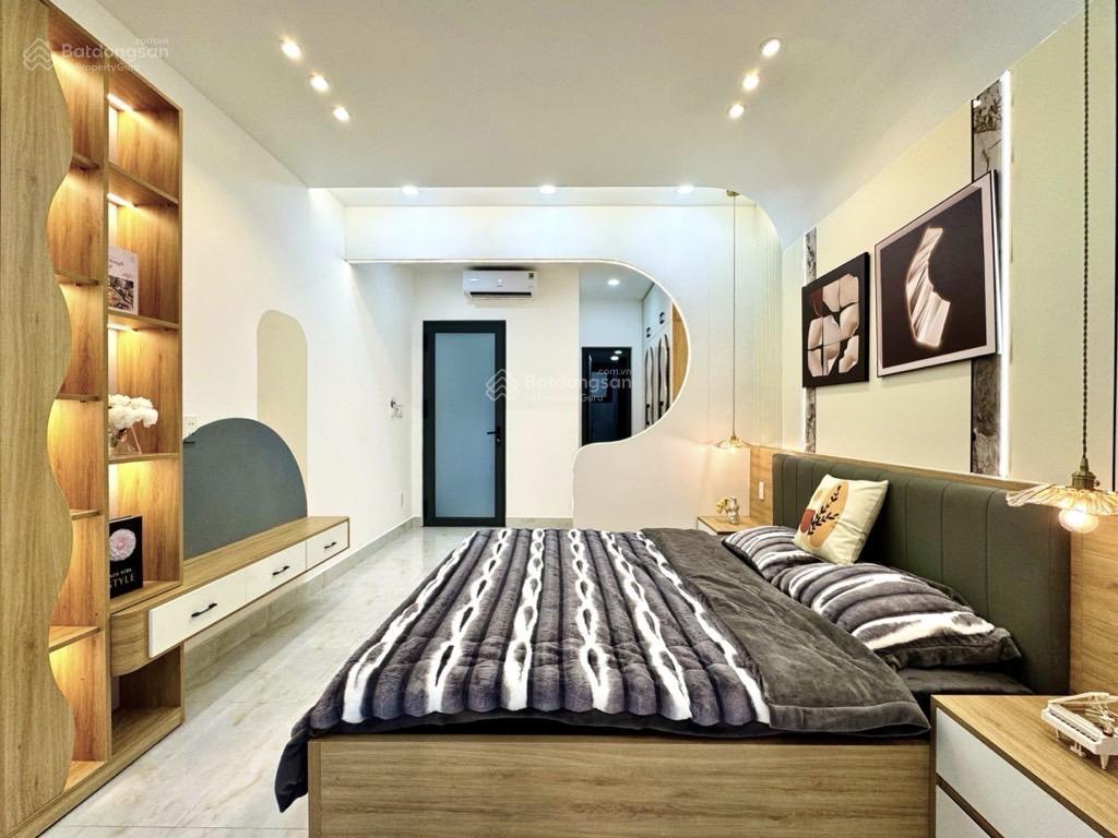 Nhà mặt tiền đường thông phạm văn đồng p1 gvxe hơi tránh nhau58m25tầngchỉ 8,55tỷ tl