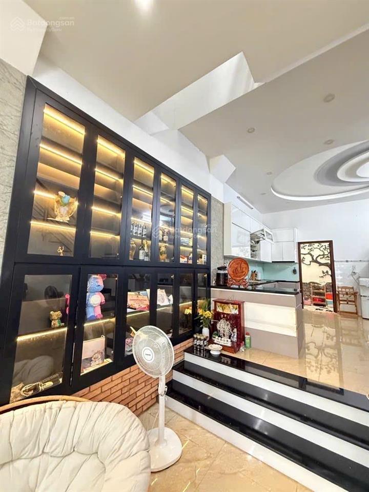 Ô tô ngủ trong nhàđẹp ở ngay75m2ngang 4,5m4 tầng4pnlê văn thọ p8 gvchỉ 9tỷ tl