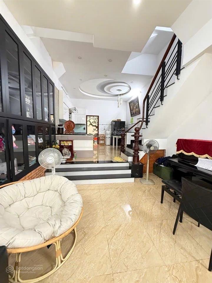 Ô tô ngủ trong nhàđẹp ở ngay75m2ngang 4,5m4 tầng4pnlê văn thọ p8 gvchỉ 9tỷ tl