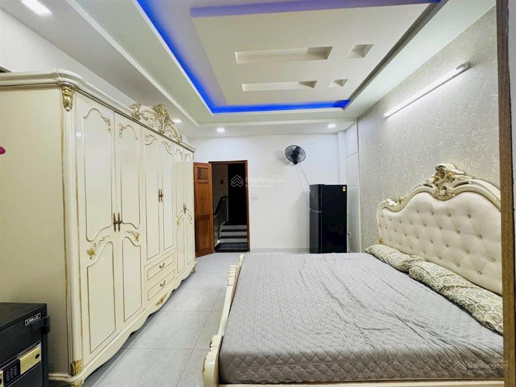 Xe hơi 8m thôngkhu phân lô đồng bộ cao tầngnhà đẹp o ngay62m25tầng5pn6wccống lo p15 tb8tỷtl