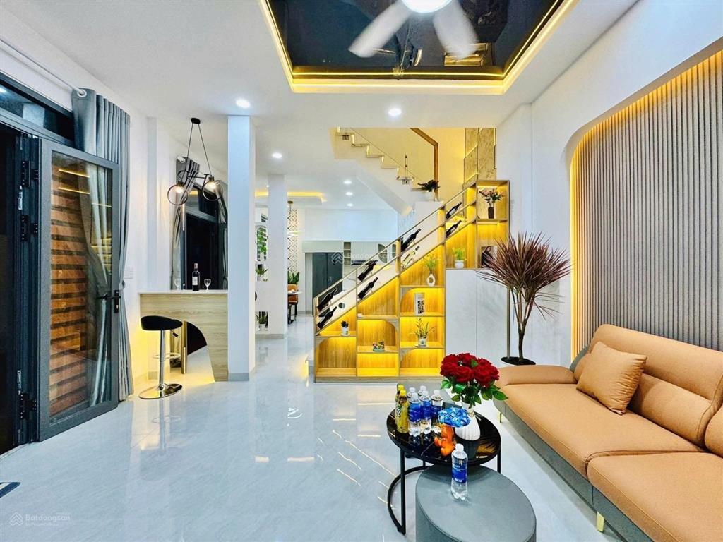 Hẻm xe hơi thông3 tầng btct4pnngang khủng 9.5m46m²bùi quang lã, p12, gò vấpchỉ 6tỷ2