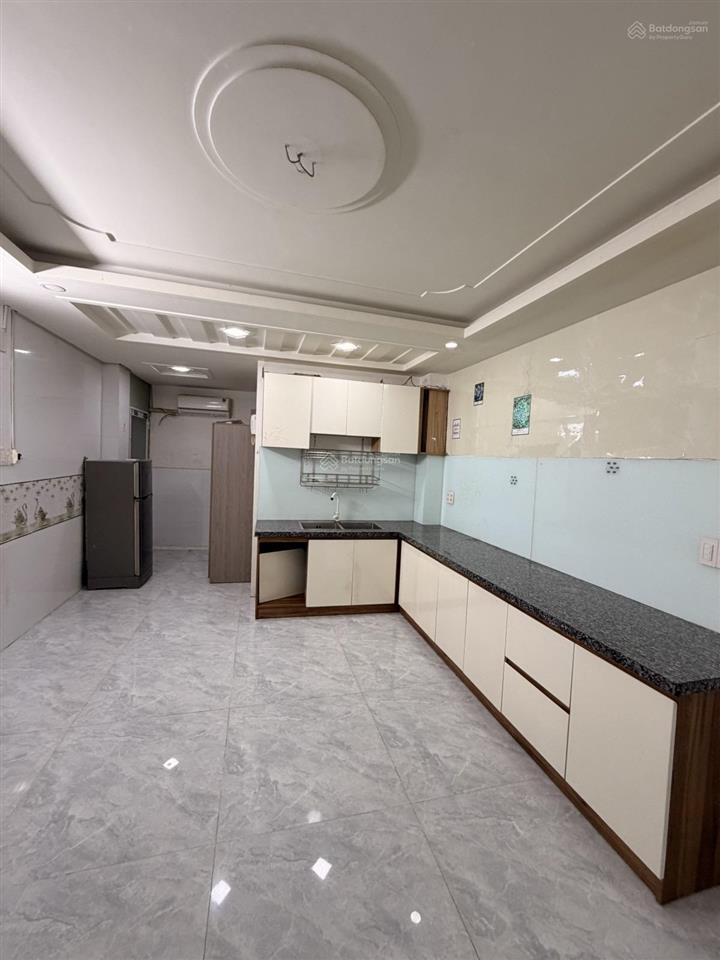 Chdvhxh ngủngay chợ thạch đà67m2no hậu5tầngcó thang máy8pngần phạm văn chiêuchỉ 8tỷ9 tl
