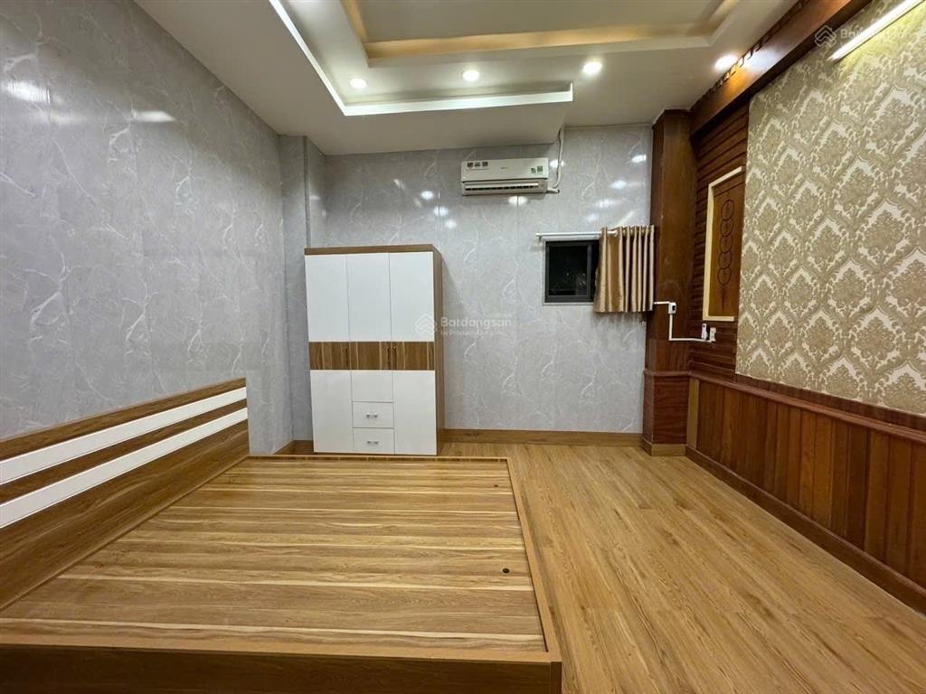 Chdvhxh ngủngay chợ thạch đà67m2no hậu5tầngcó thang máy8pngần phạm văn chiêuchỉ 8tỷ9 tl