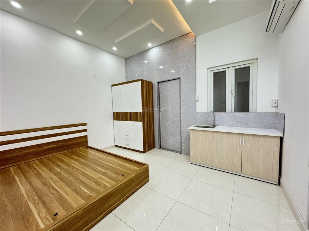 Chdvhxh ngủngay chợ thạch đà67m2no hậu5tầngcó thang máy8pngần phạm văn chiêuchỉ 8tỷ9 tl