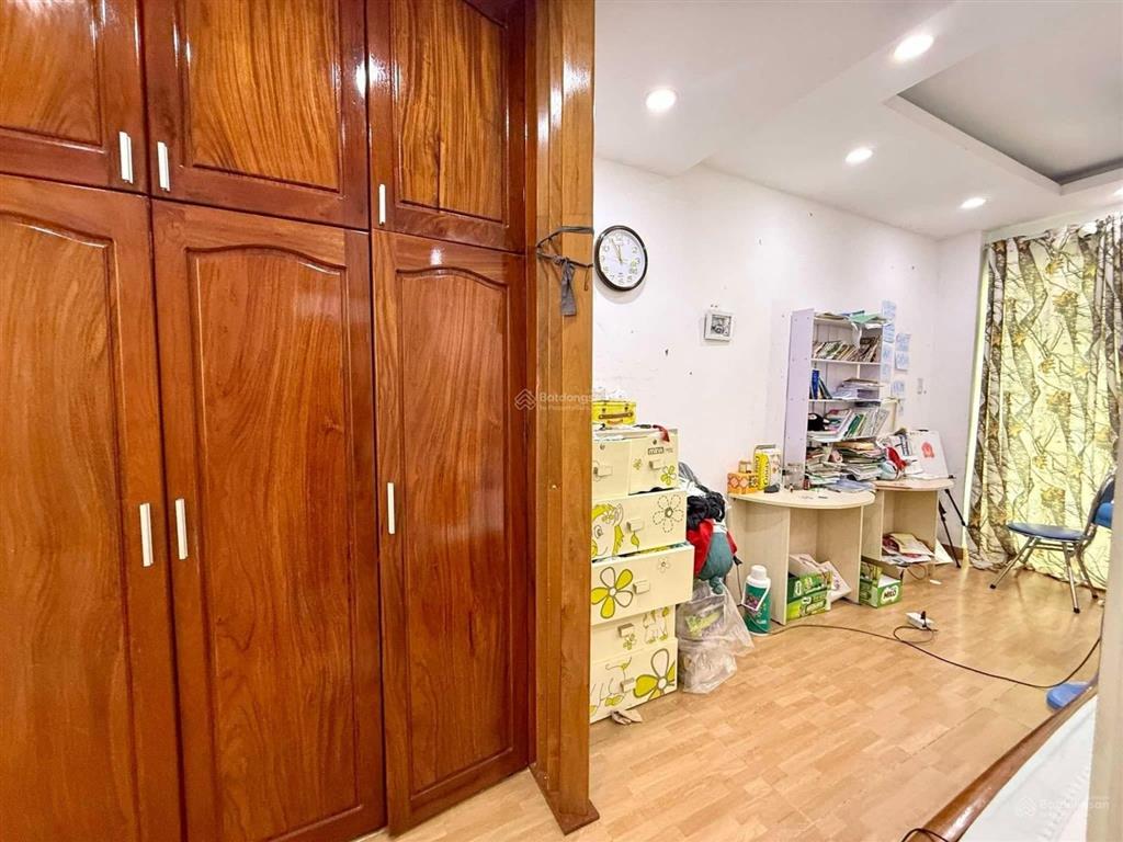 Hẻm xe hơi quay đầu, nhà đẹp gần quang trung, p8  82m2, 4 tầng btct  5pn từ 9tỷ=giảm còn 8,2tỷ tl