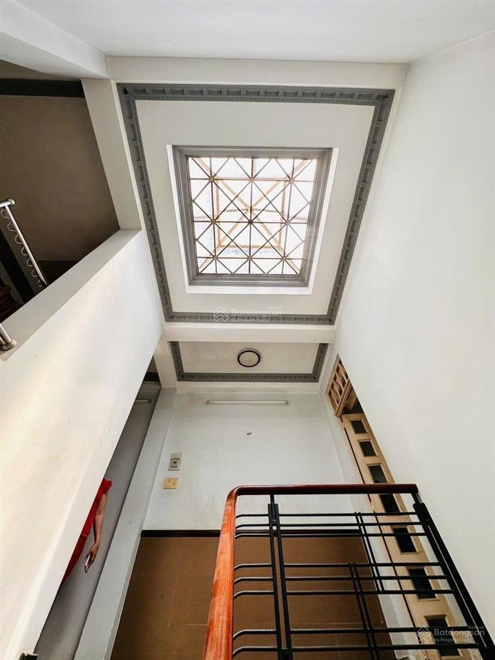 Hẻm xe hơi 6m vào nhà  ở ngay  56m2  4 tầng  5pn  gần thống nhất p11 gv  chỉ 7 tỷ 6 tl