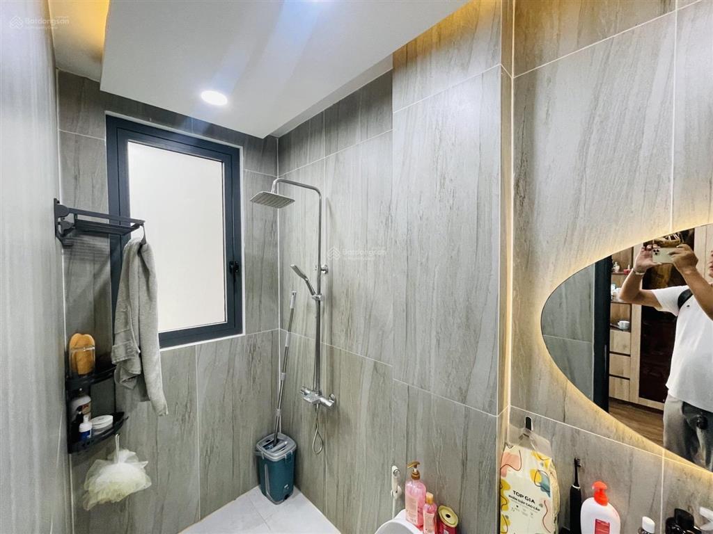 Hẻm xe hơi vào nhà  cách mặt tiền 15m  77m2  4 tầng  4pn  quang trung p8 gv  chỉ 9 tỷ 7 tl