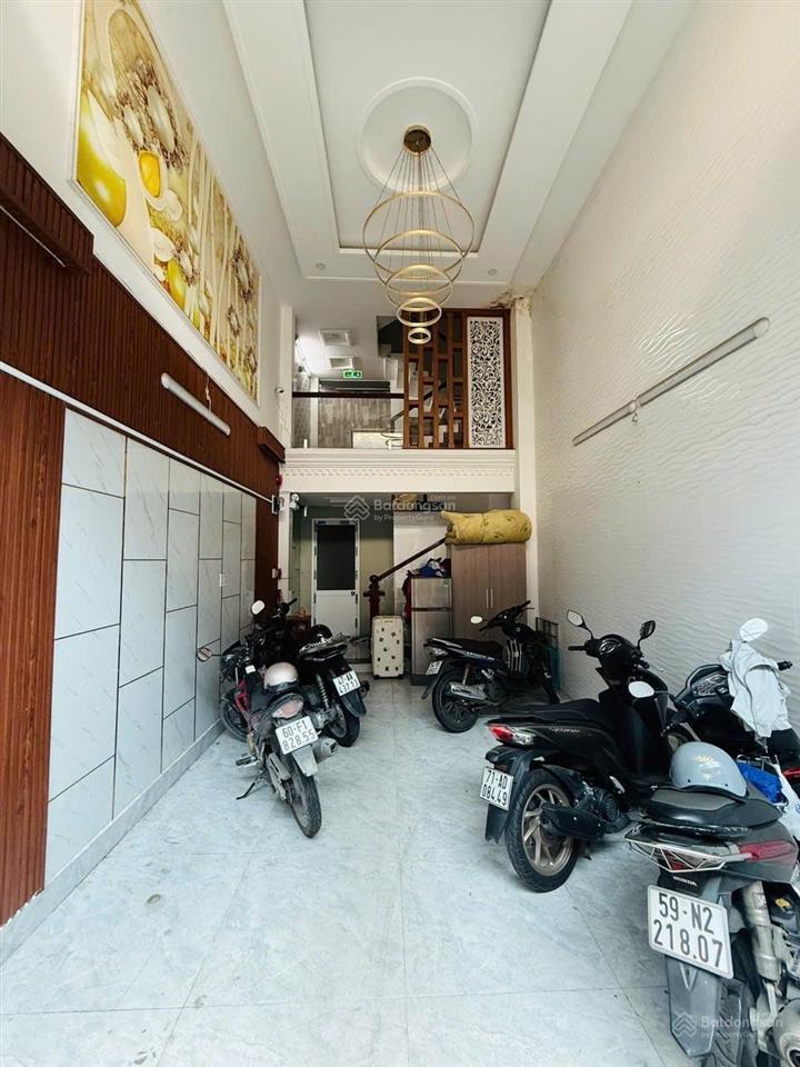 Chdv 8 phòng có thang máyhẻm xe hơi ngủ67m2no hậu5tầnggần phạm văn chiêuchỉ 8.6 tỷ tl