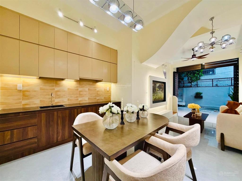 Hẻm xe hơi vào nhàmới đẹp ở ngay60m24tầng7pnquang trung p.an hội tâychỉ 7,95tỷ tl