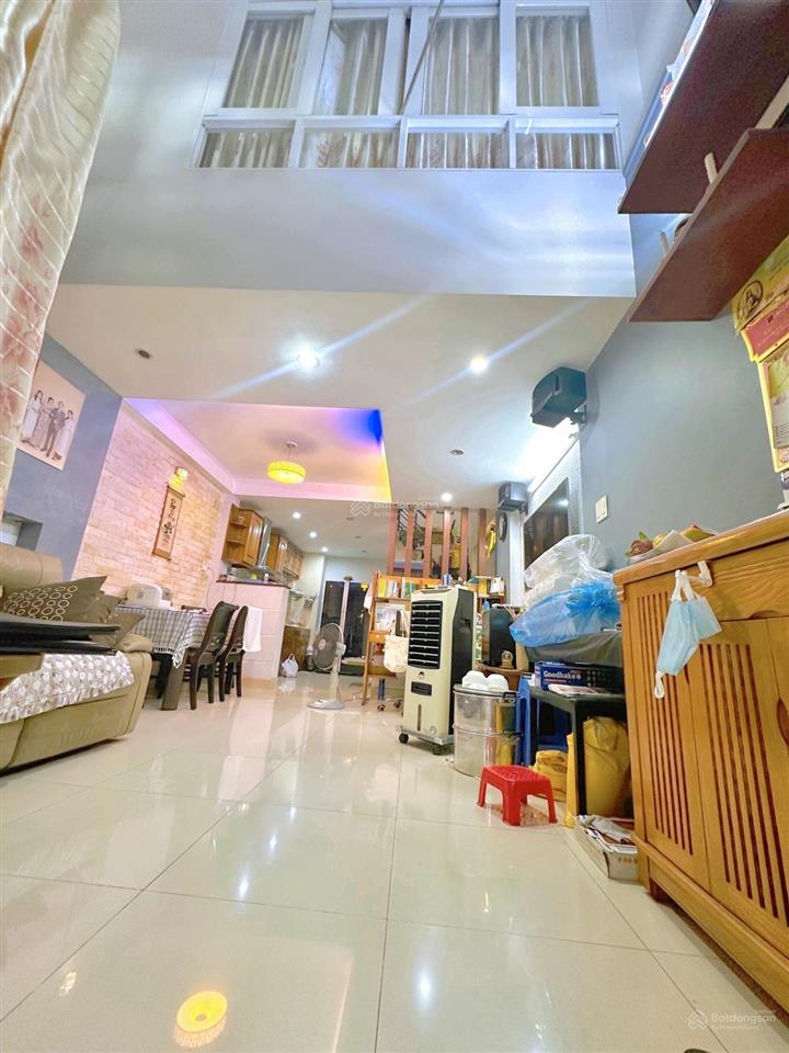 Hot hotmặt tiền vừa ở vừa kinh doanhngay thống nhất & quang trung p10 gv72m25 tầng4pn11.5 tỷ