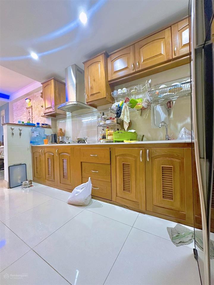Hot hotmặt tiền vừa ở vừa kinh doanhngay thống nhất & quang trung p10 gv72m25 tầng4pn11.5 tỷ