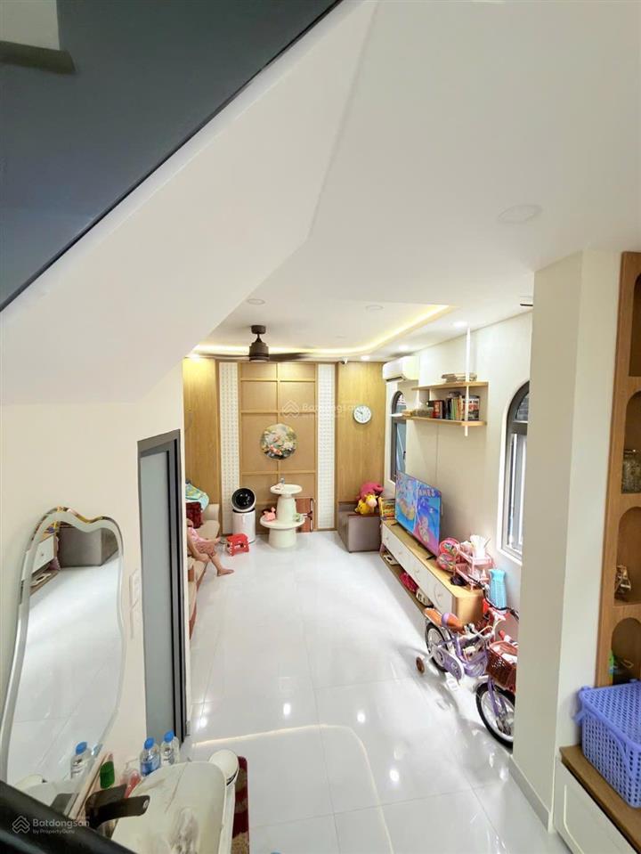 Sát lotte mart hxh thông 1 sẹc ngủ gần mặt tiền mới đẹp 56m2 4 tầng 4pn lê hoàng phái p17 gv 8,5 tỷ