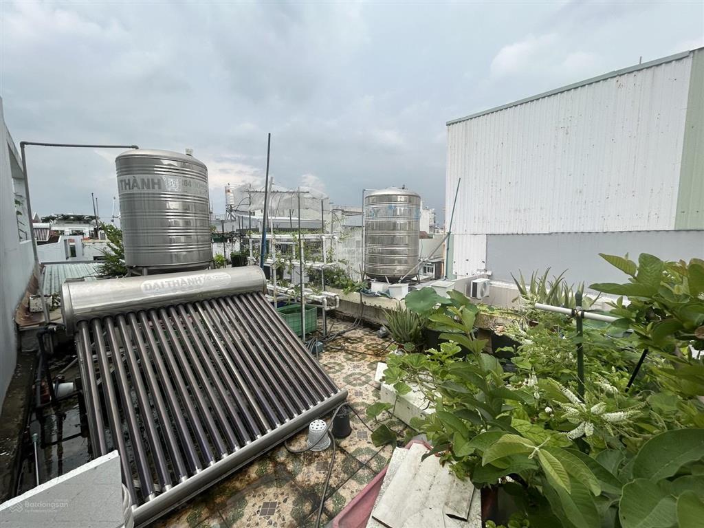 Gần bv hồng đứcnhà hẻm 1/sát mặt tiềnmới ở ngay87m24tầng4pnthống nhất p11 gvchỉ 7tỷ tl