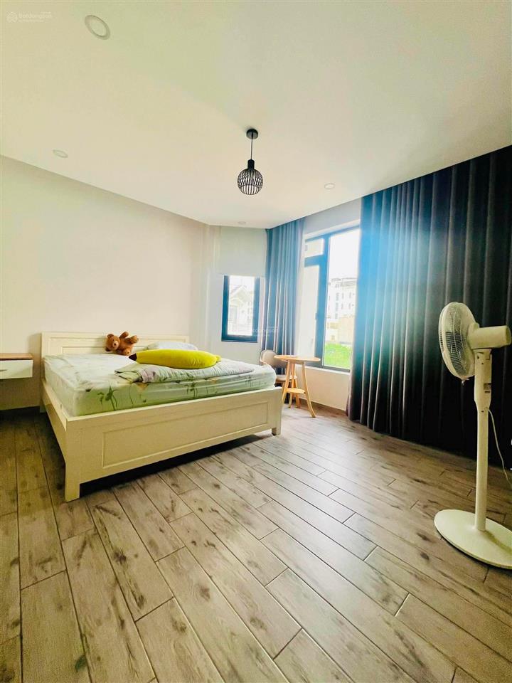 Hẻm xe hơi, nhà đẹp ở ngay, 70m2, 5 tầng, cống lở p15 tân bình, chỉ 8 tỷ 6 tl