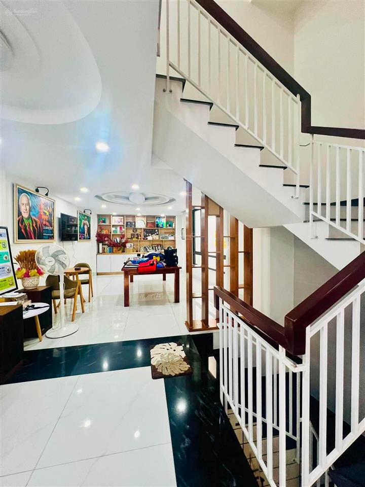 Hẻm xe hơi, nhà đẹp ở ngay, 70m2, 5 tầng, cống lở p15 tân bình, chỉ 8 tỷ 6 tl