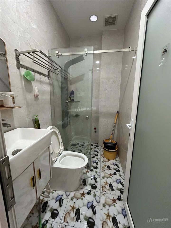 Hẻm xe hơi thông vào nhà đẹp ở ngay 60m2, 5 tầng  5pn  phan huy ích p12 gò vấp chỉ 8 tỷ 3 tl